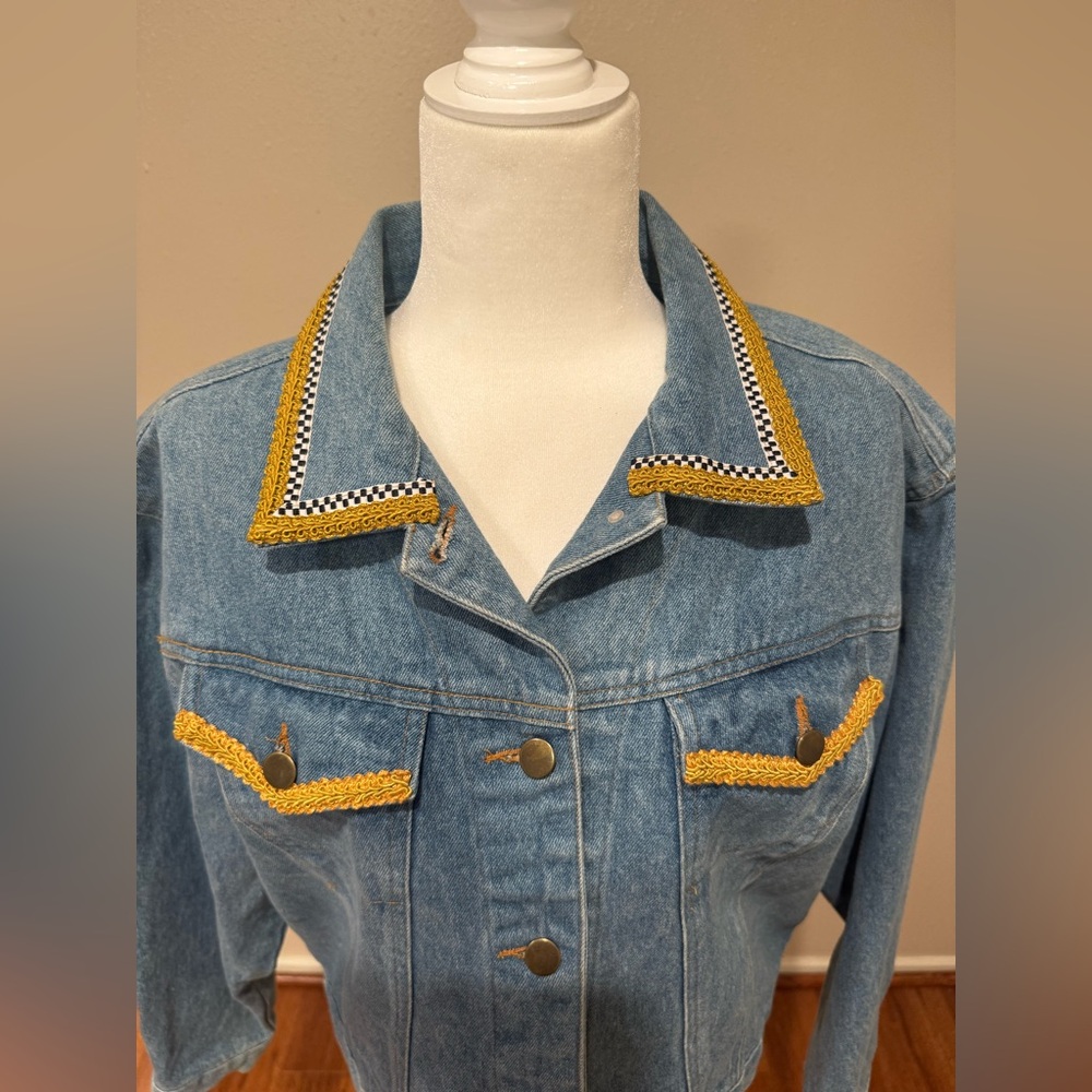 Vintage Kolorway USA Denim Jacket with Colorful Embroidered Art - Picture 4 of 8